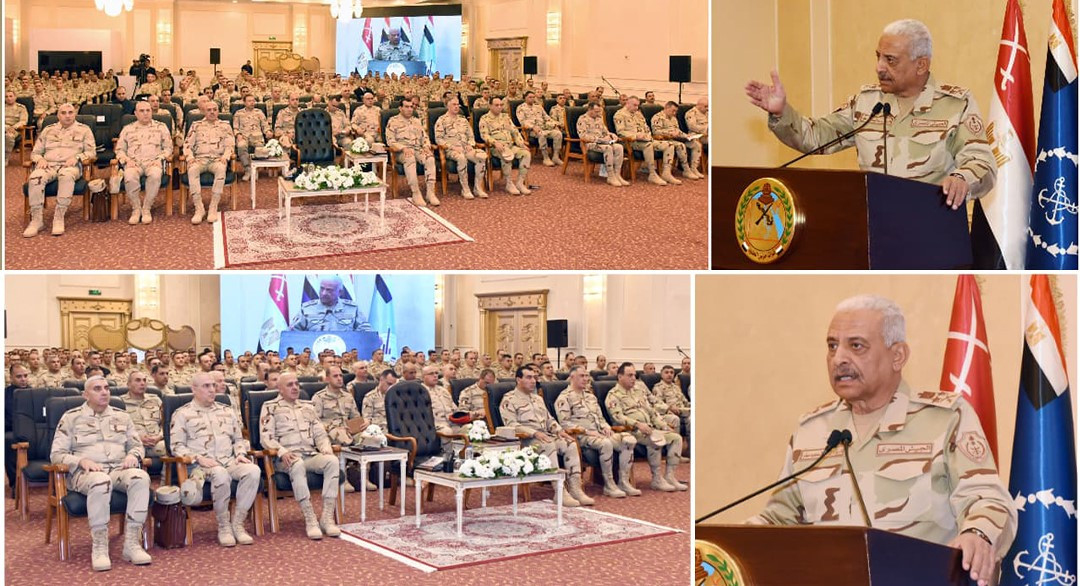 وزير الدفاع.