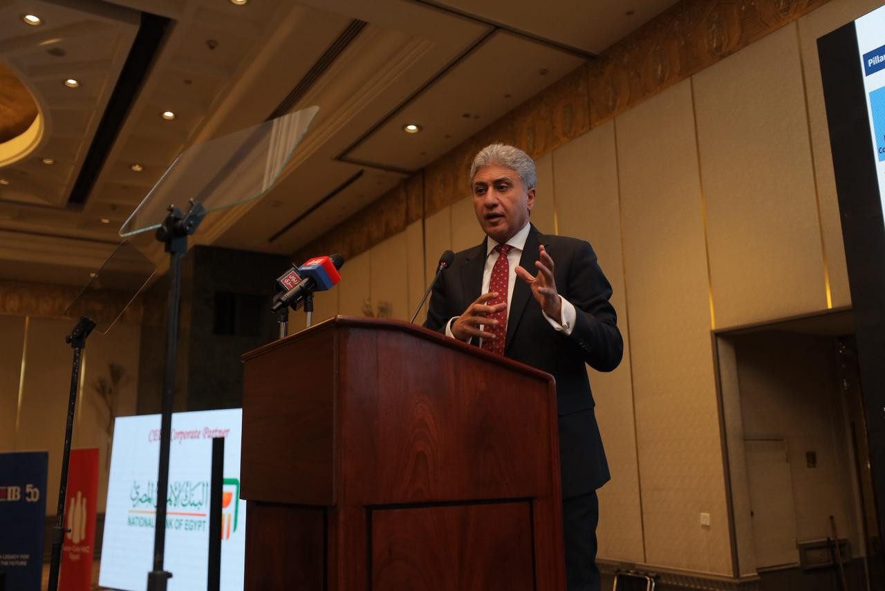 وزير السياحة في ندوة