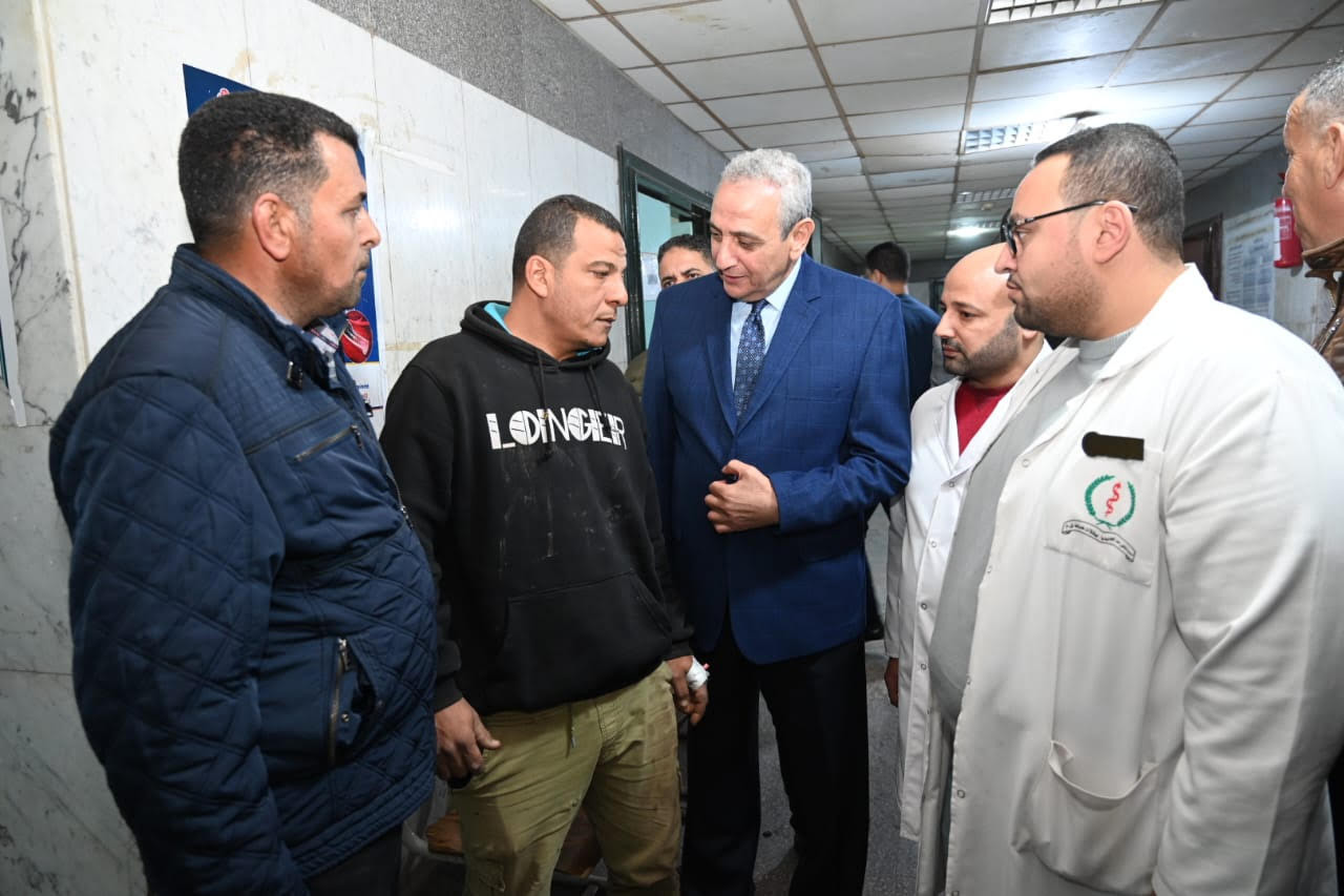 محافظ الغربية يتابع حادث انقلاب أتوبيس على طريق دفرة كفر الزيات