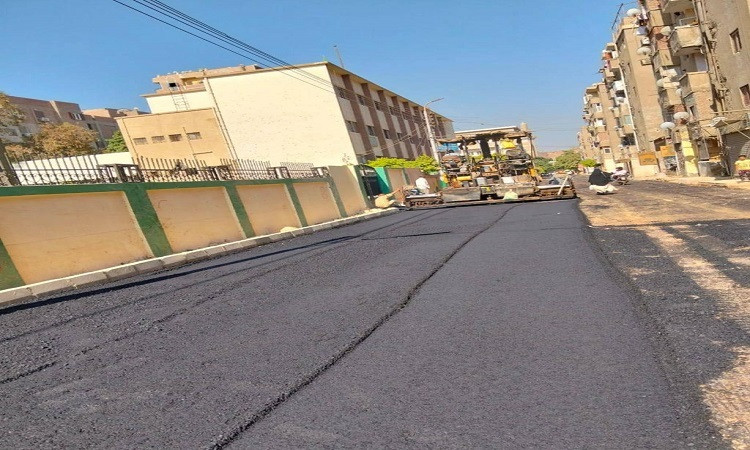 محافظ المنيا يتابع مشروعات رصف الطرق ضمن الخطة الاستثمارية