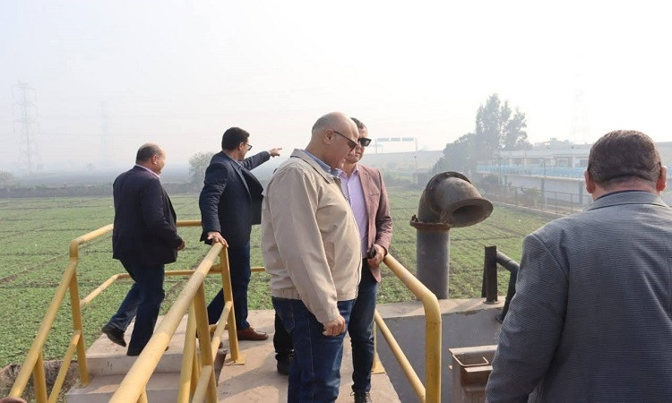 محافظ القليوبية يتابع توسعات محطة صرف صحي كفر مويس