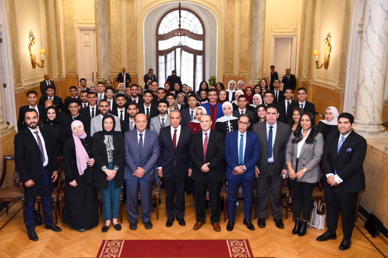 وزير الخارجية