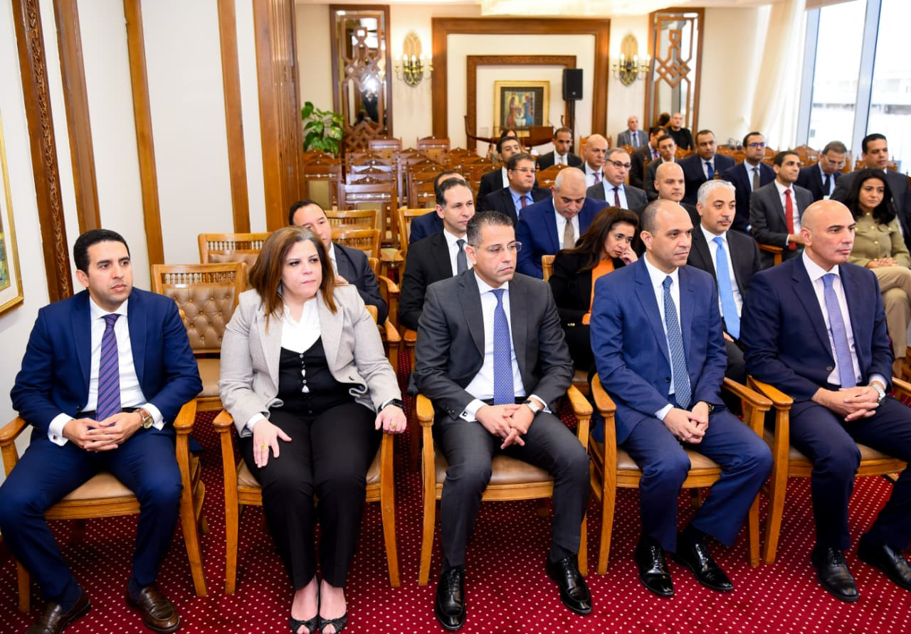 وزير الخارجية