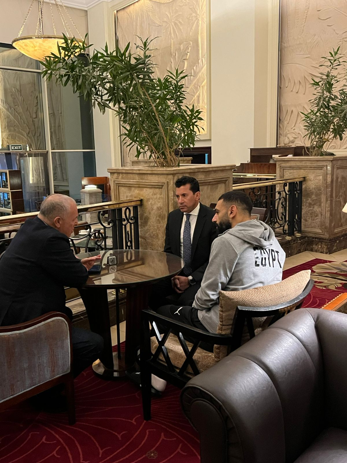 وزير الرياضة والمنتخب