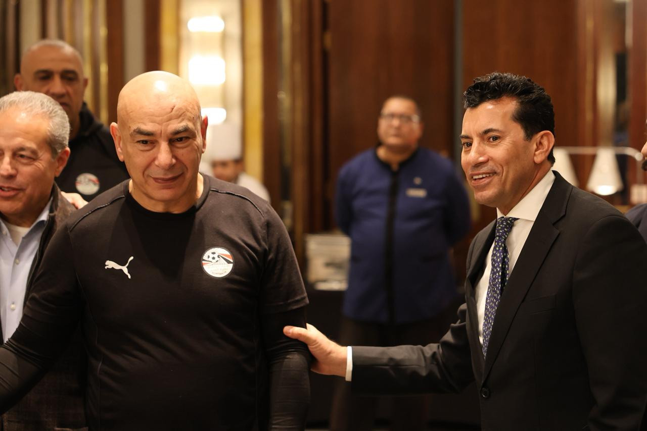 وزير الرياضة والمنتخب