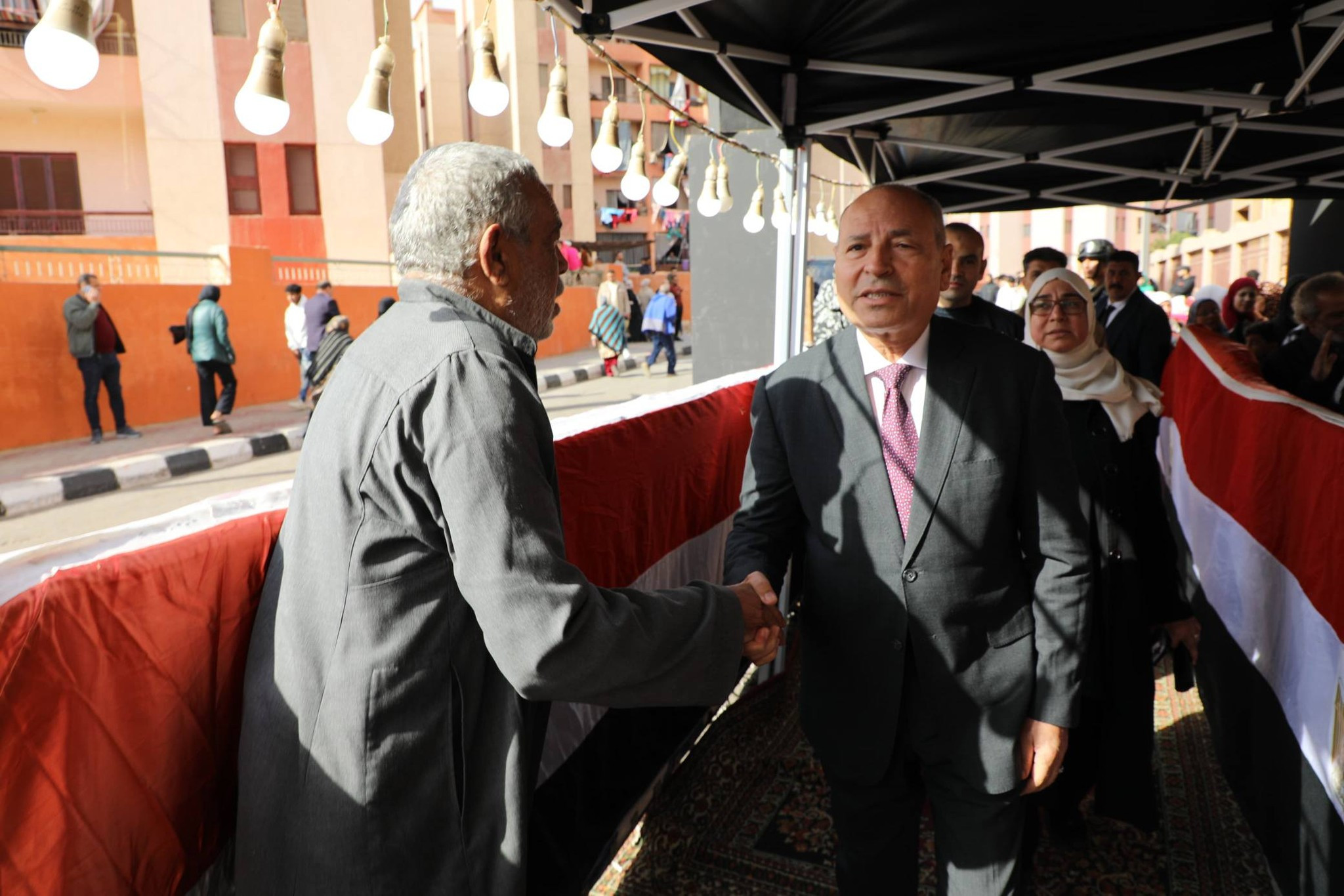 الدكتور إبراهيم صابر