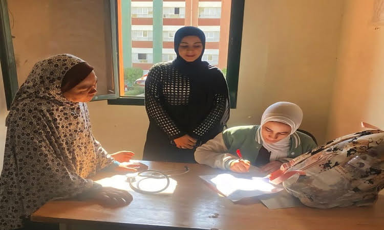 جامعة المنيا تنظم قافلة طبية شاملة لأهالي قرية 