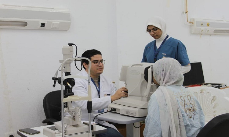 قافلة جامعة حورس الطبية تكشف على 1320من أهالي سيوة&lrm; بجهود مشتركة