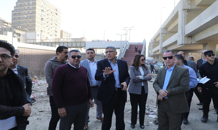 محافظ الجيزة يتفقد أعمال التطويربالطرق والمناطق المحيطة مستشفى بولاق ا