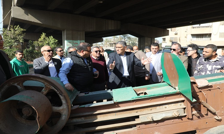 محافظ الجيزة يتفقد أعمال التطويربالطرق والمناطق المحيطة مستشفى بولاق ا