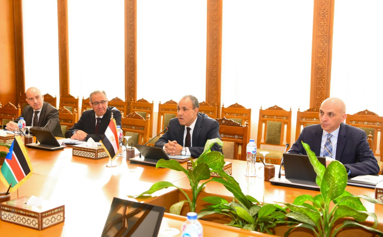وزير الخارجية المصري ووزير خارجية جنوب السودان