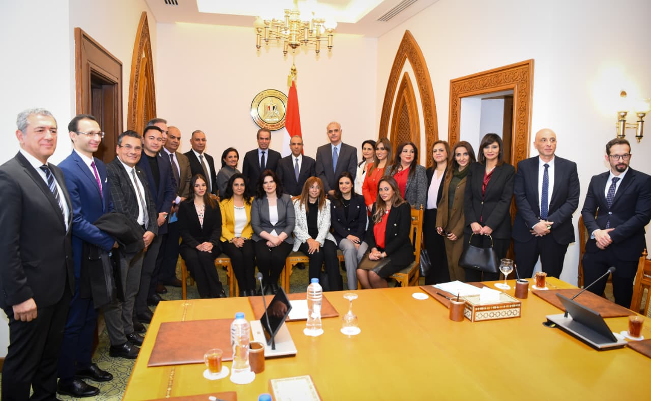 وزير الخارجية والمسلماني