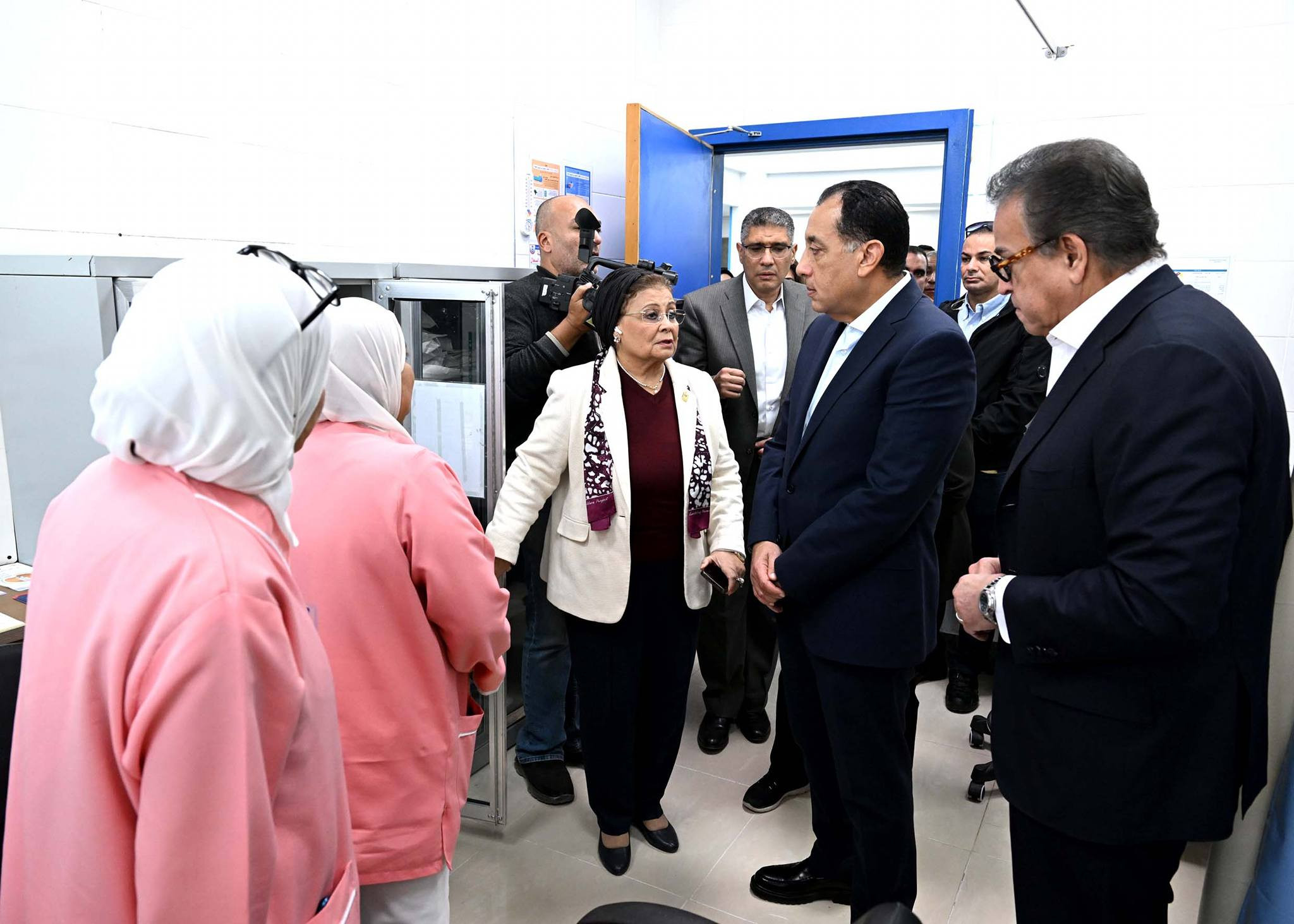 رئيس الوزراء الصف