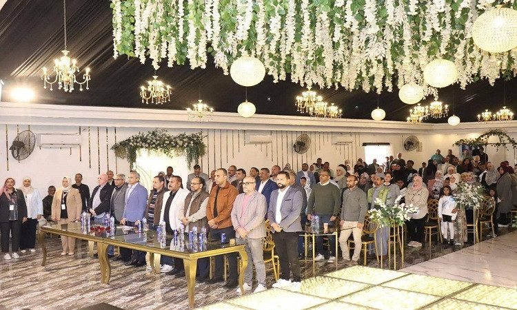 رئيس مياه البحر الأحمر يكرم العاملين الذين بلغوا سن التقاعد