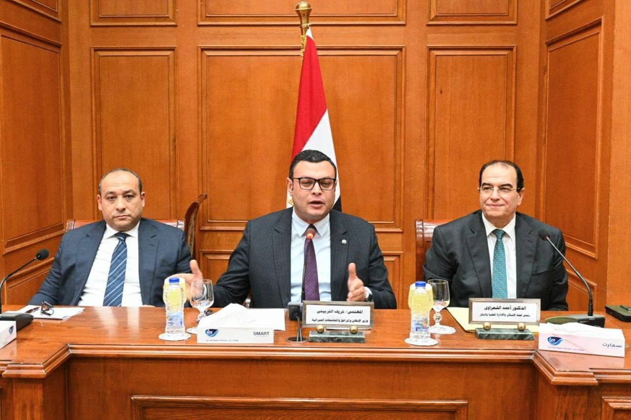 وزير الاسكان