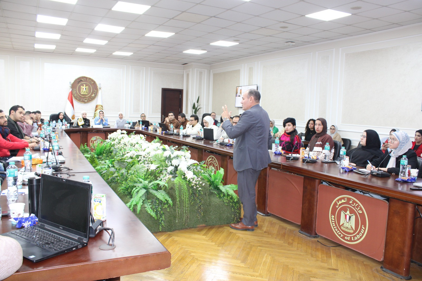 وزارة العمل