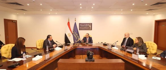 وزير الاتصالات