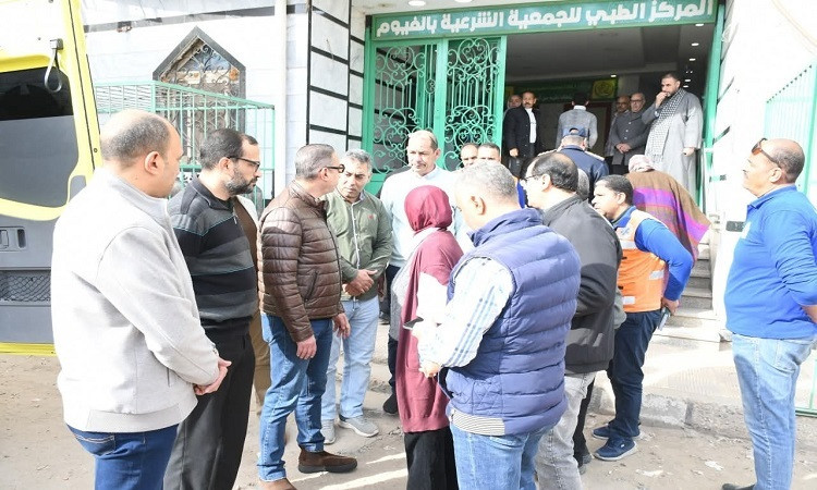 محافظ الفيوم يتابع حالة الأطفال المبتسرين بحضانات الجمعية الشرعية