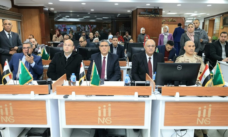 محافظ الجيزة يتابع انتظام العمل بلجان جولة إعادة انتخابات النواب لليوم