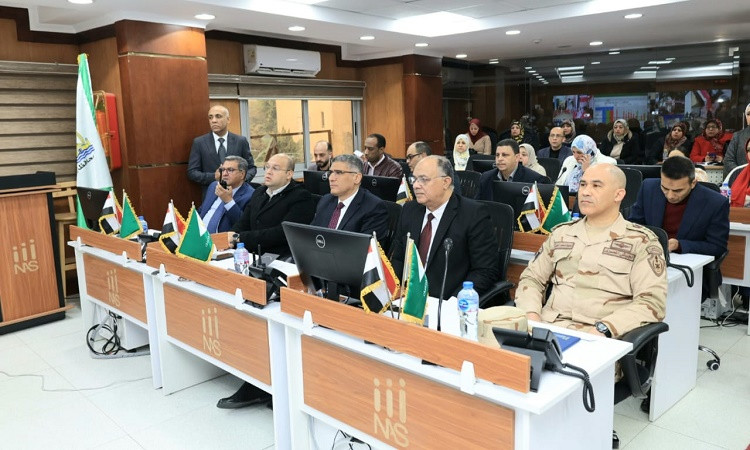 محافظ الجيزة يتابع انتظام العمل بلجان جولة إعادة انتخابات النواب لليوم