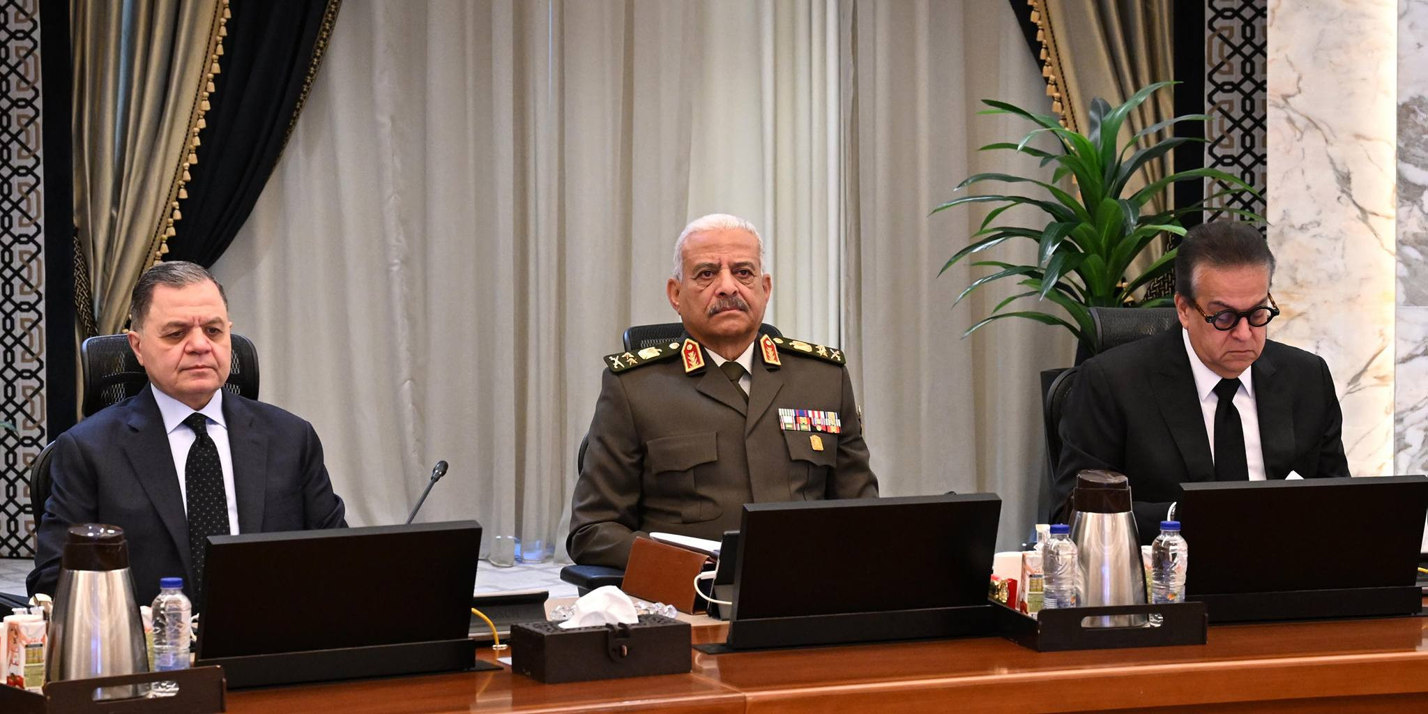 مجلس الوزراء