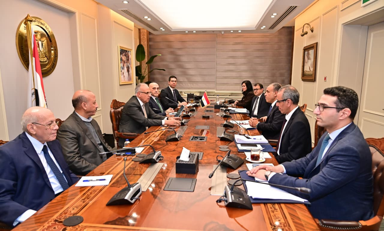 وزارتا الخارجية والري