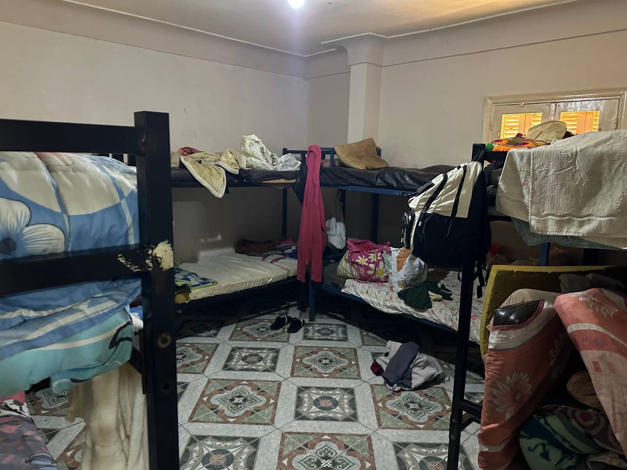 اغلاق مراكز ادمان