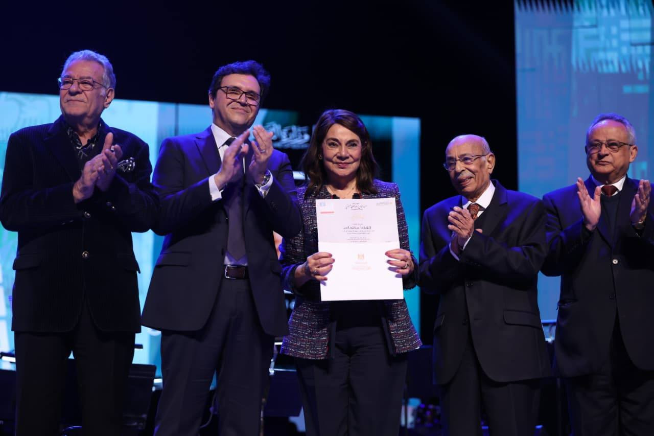 تكريم فنانين