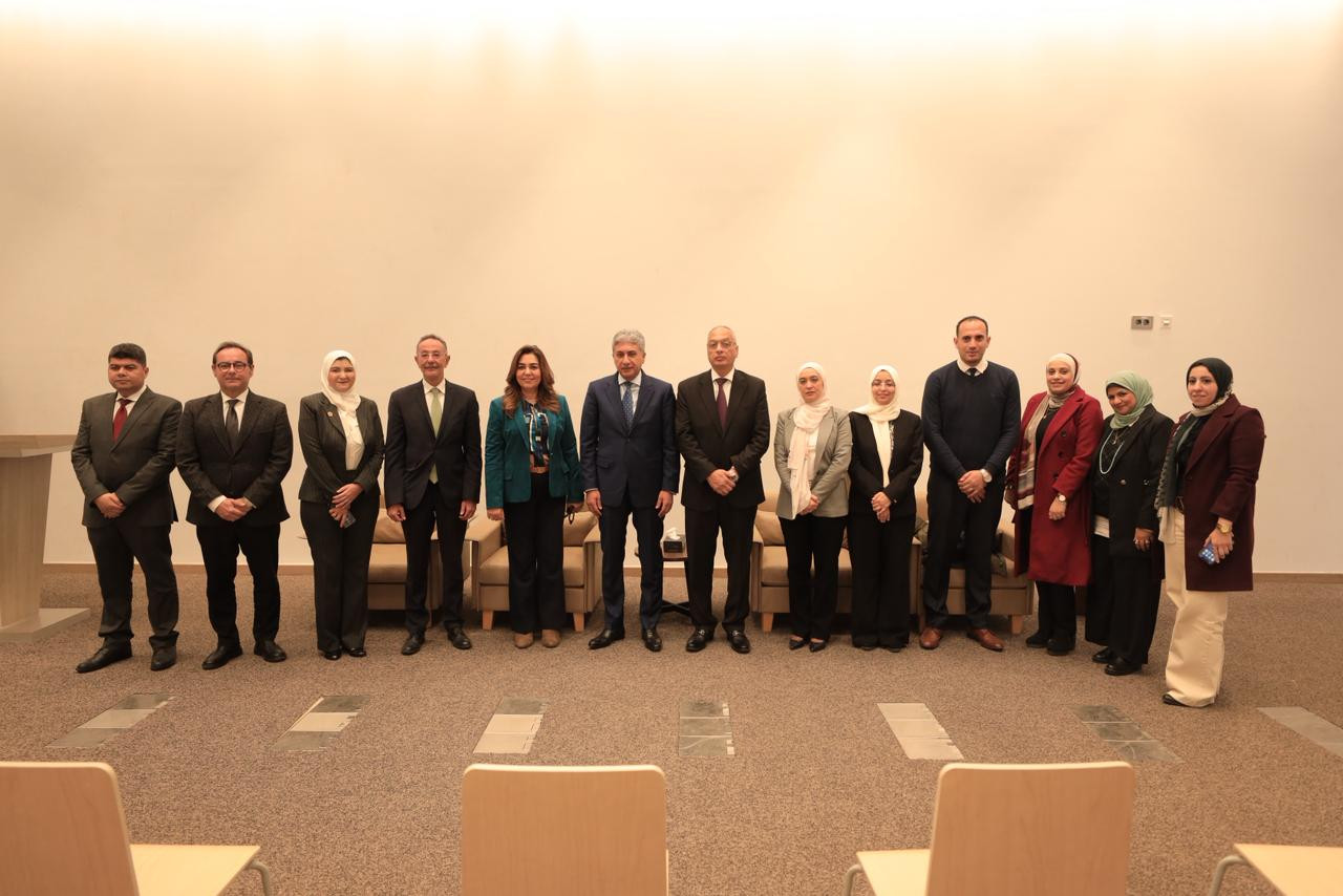 وزير السياحة