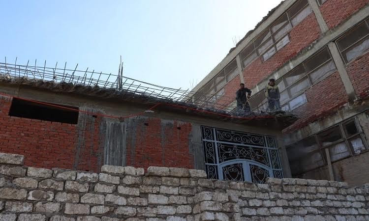 ضمن الموجة 28...محافظ القليوبية يقود حملة لإزالة تعديات خرسانية بقرية