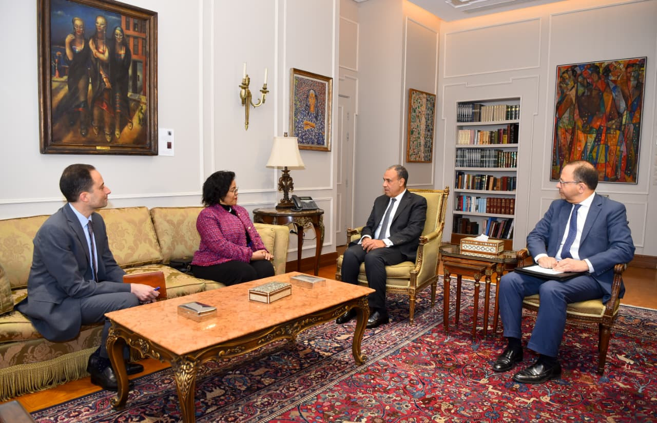 عبد العاطي والنيباد