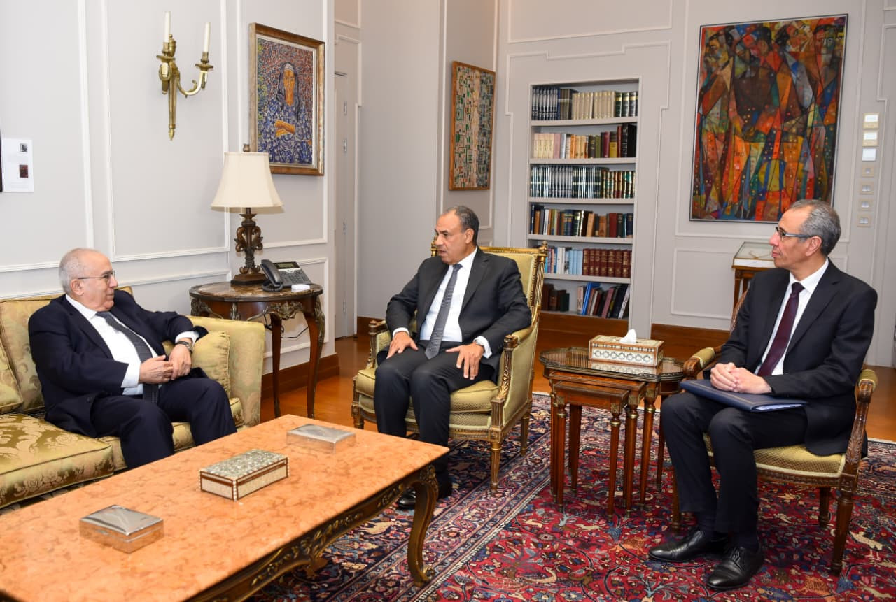 وزير الخارجية