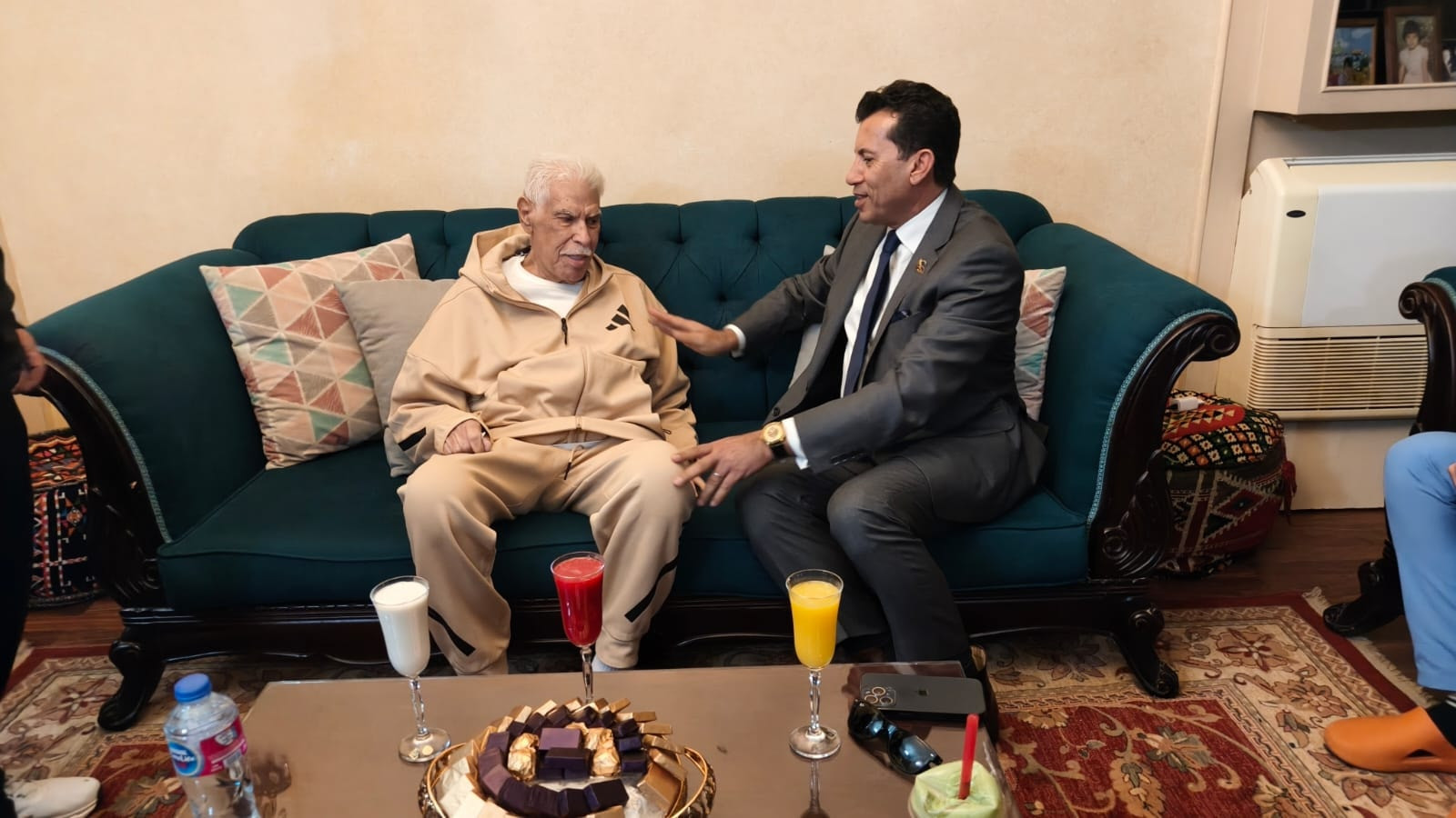 وزير الرياضة ةحسن شحاته