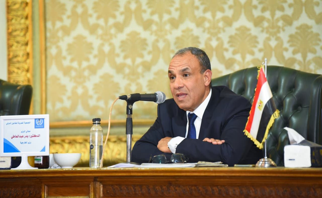 وزير الخارجية