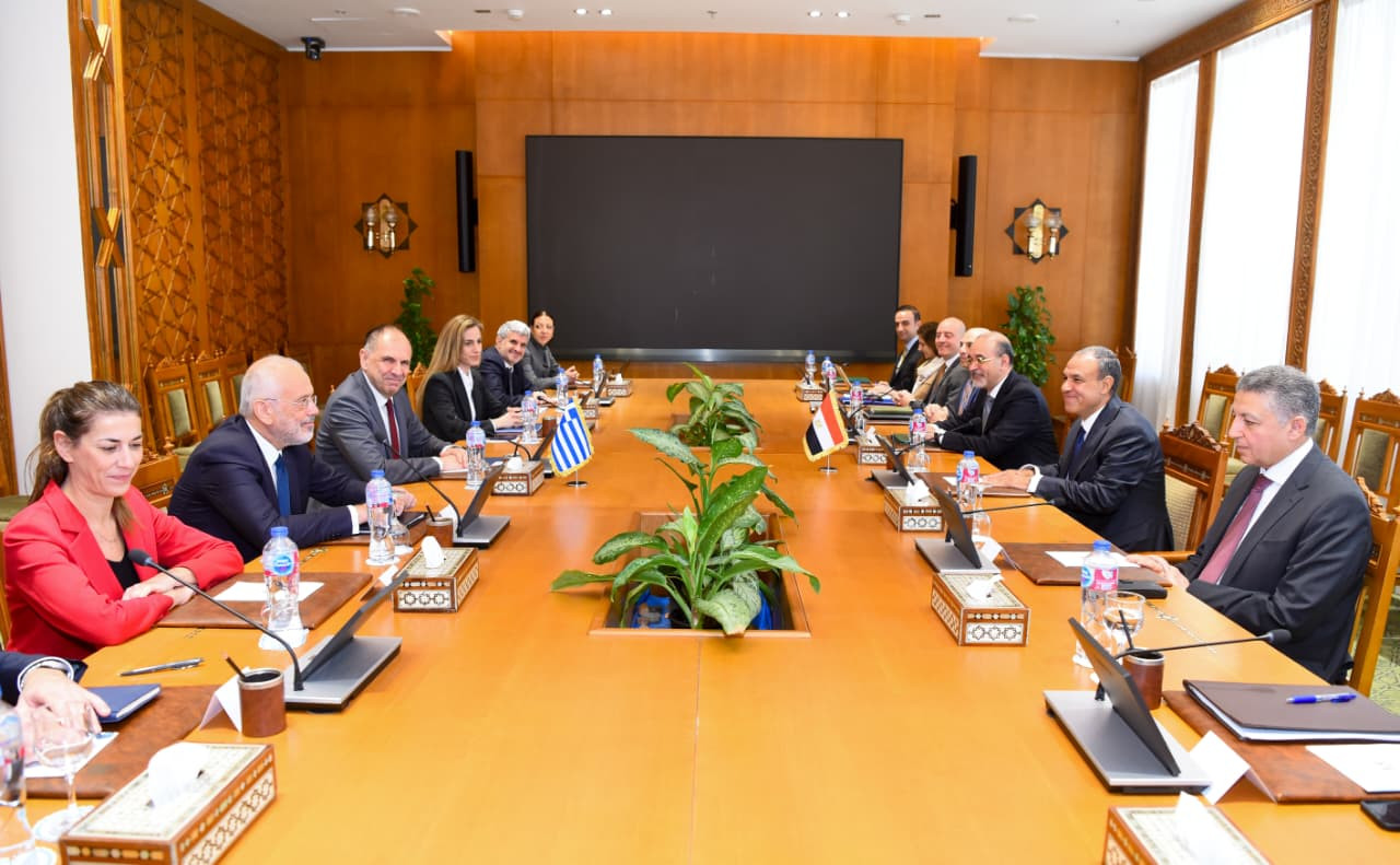 مشاورات مصرية - يونانية