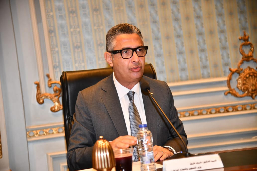 وزير التموين