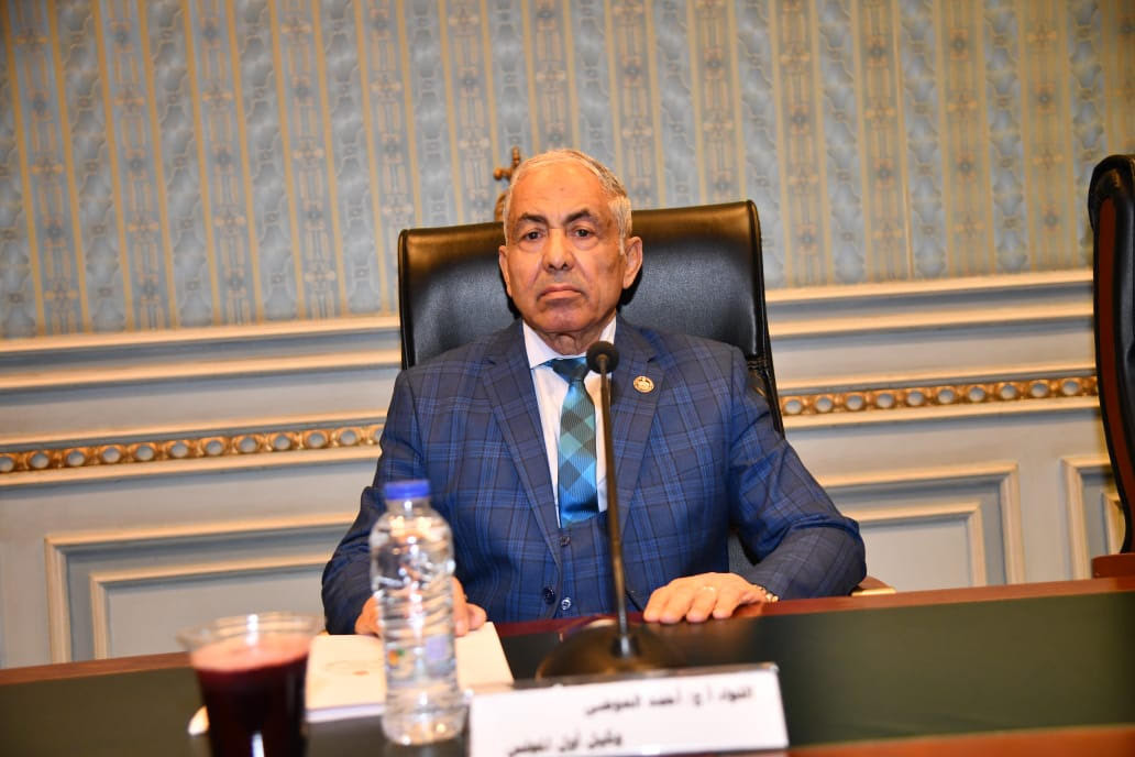 وزير التموين