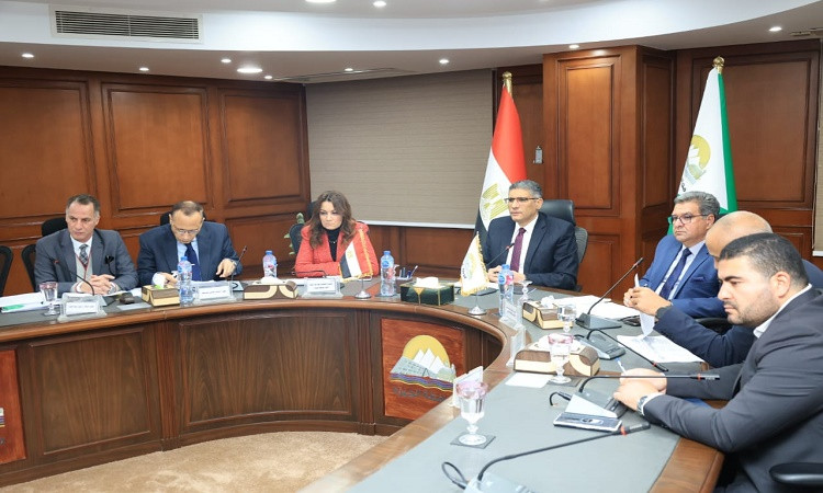 محافظ الجيزة ، اللقاء الأسبوعي (1)