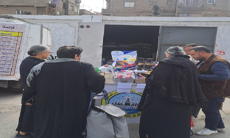 محافظ الجيزة يتابع انتظام تشغيل سوق اليوم الواحد بشارع الصوامع بحي إمب