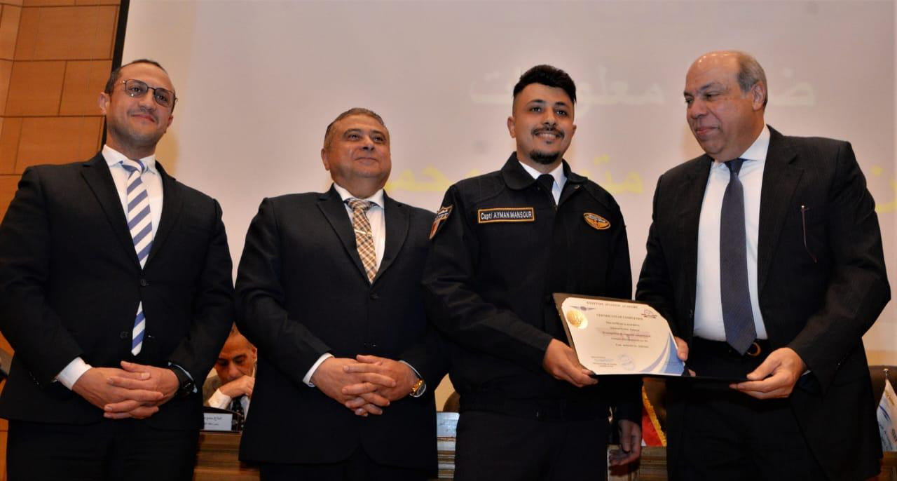 وزير الطيران