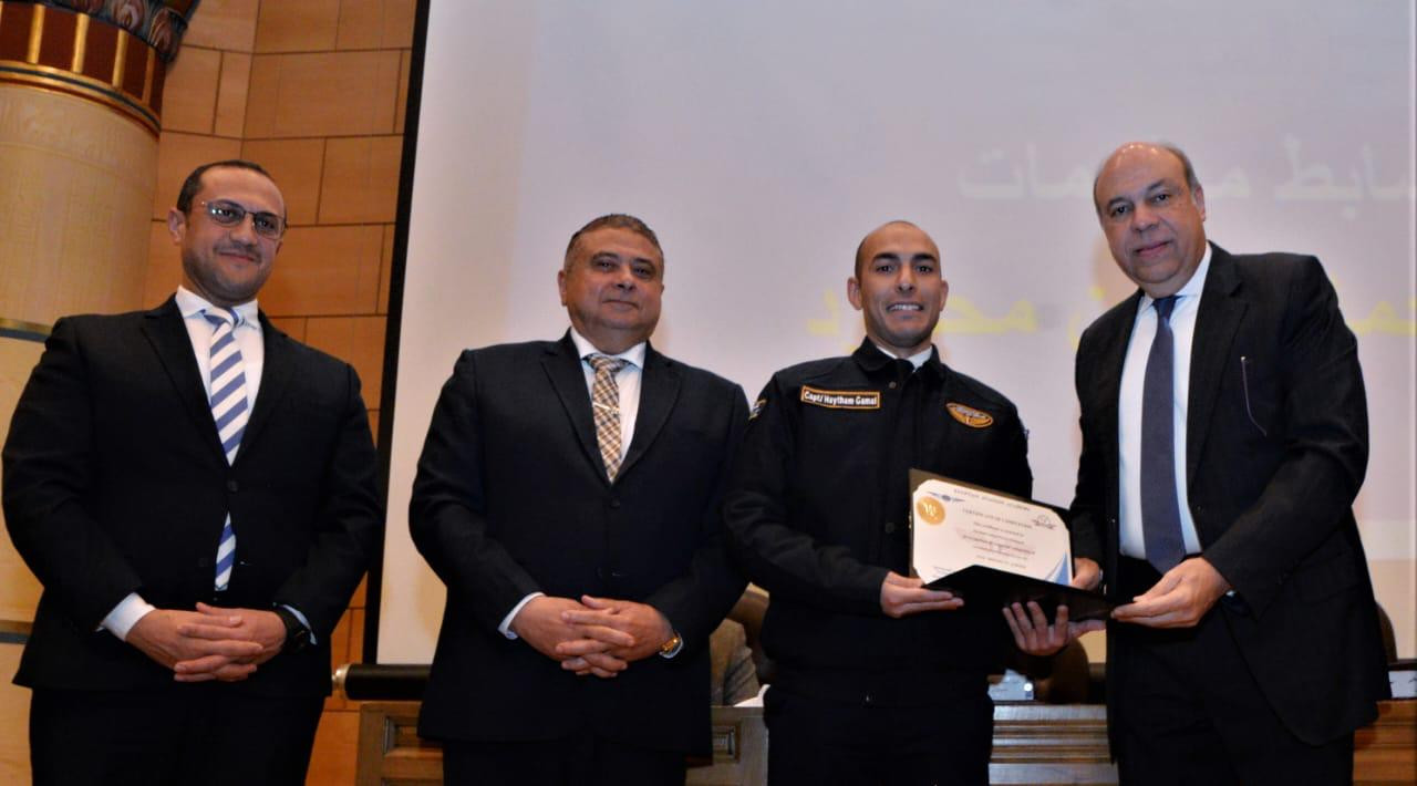 وزير الطيران