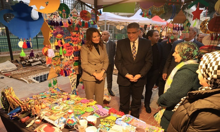 محافظ الجيزة: دعم الحرف اليدوية والأسر المنتجة أولوية لتحقيق التمكين