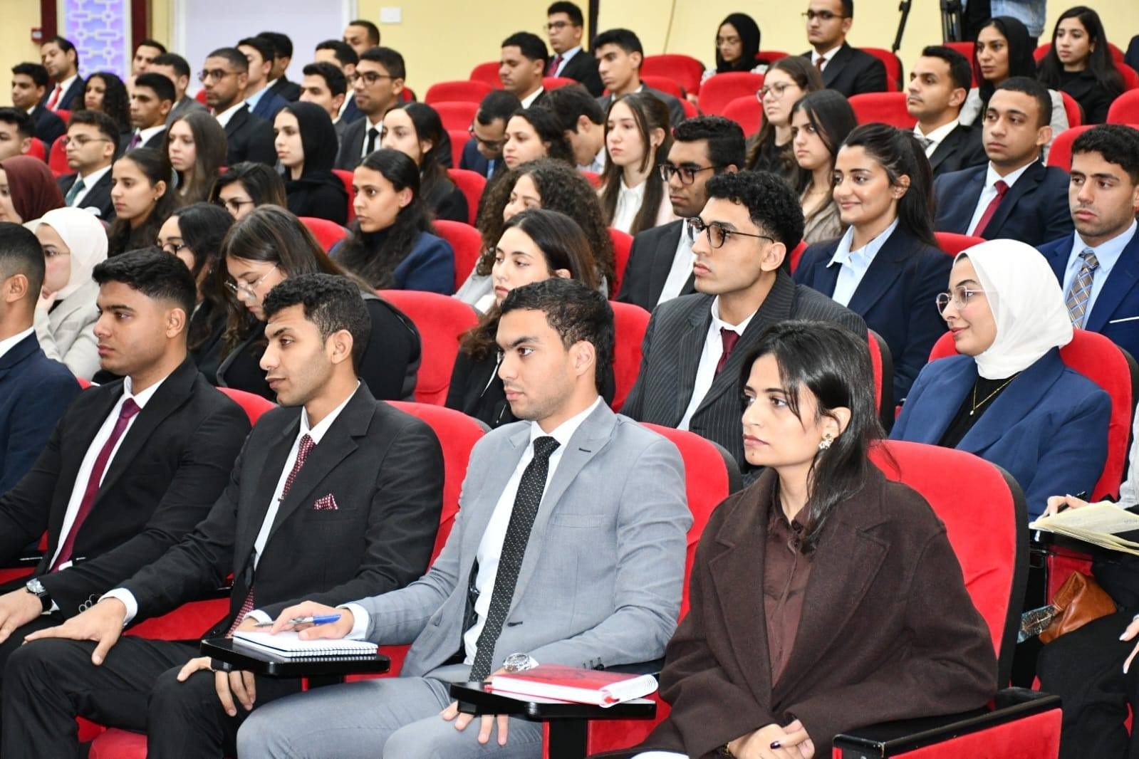 الدبلوماسية الشبابية