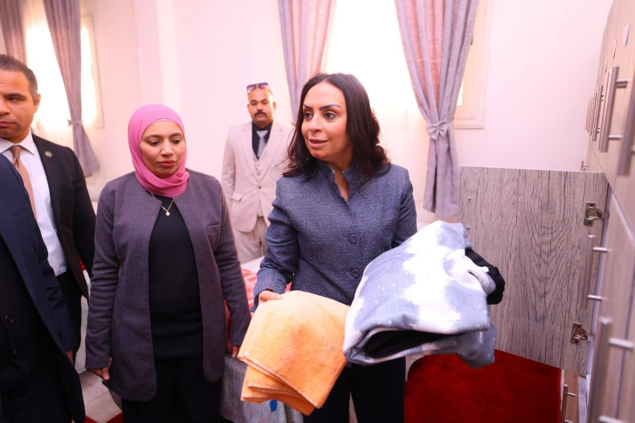 وزيرة التضامن تفتتح