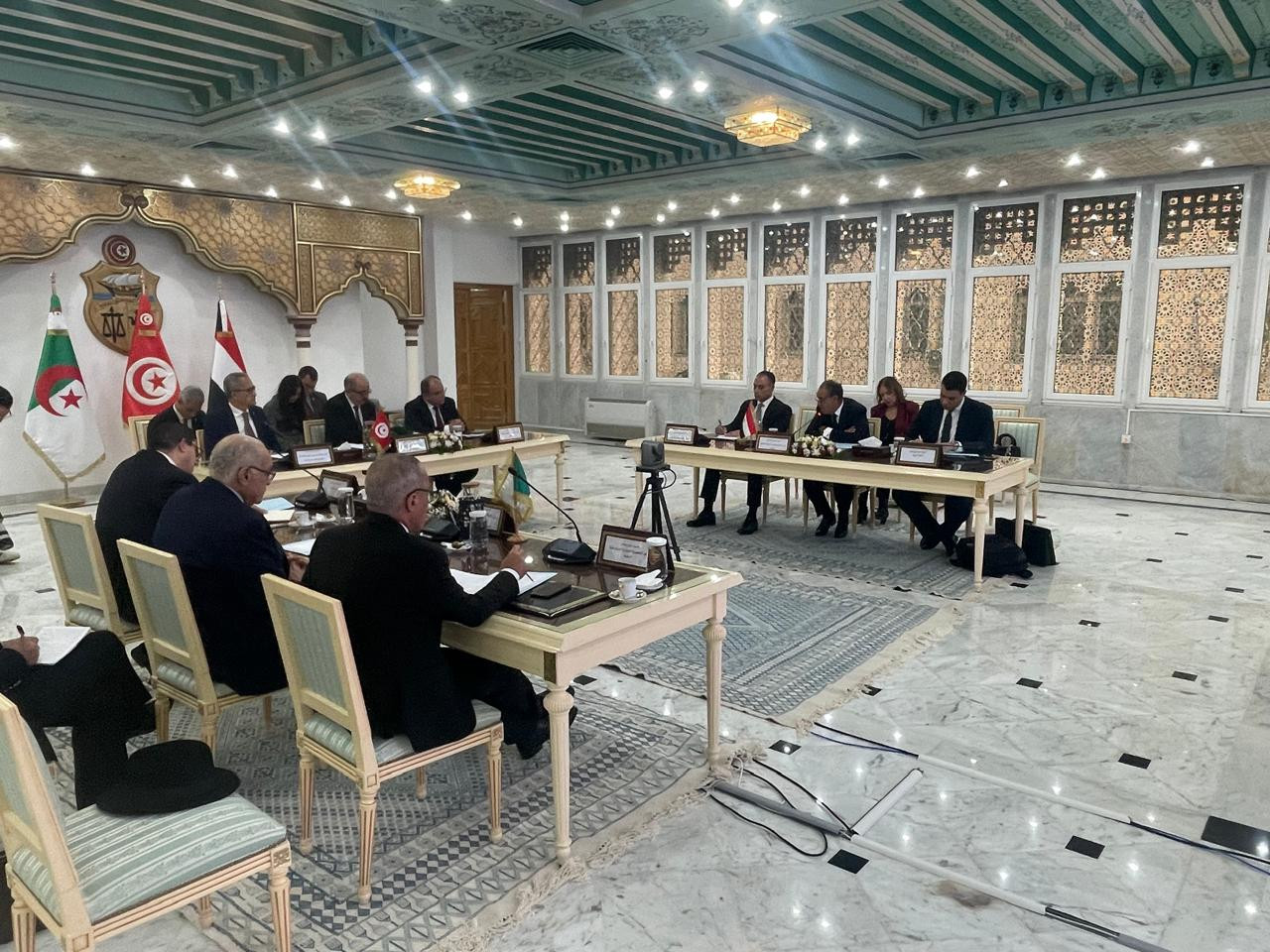 وزير الخارجية