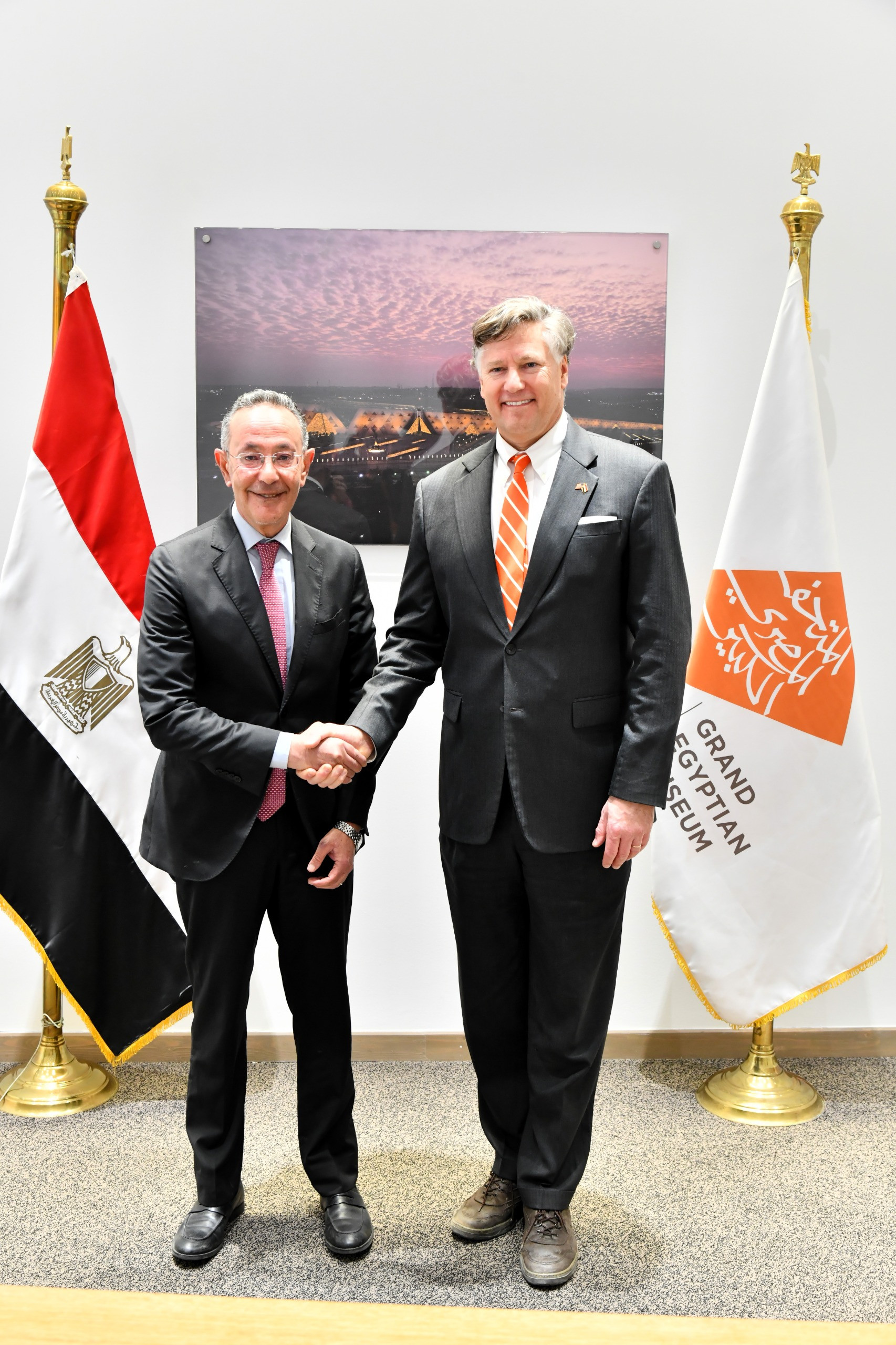 نائب وزير الخارجية الأمريكي ونظيره الطاجيكستاني