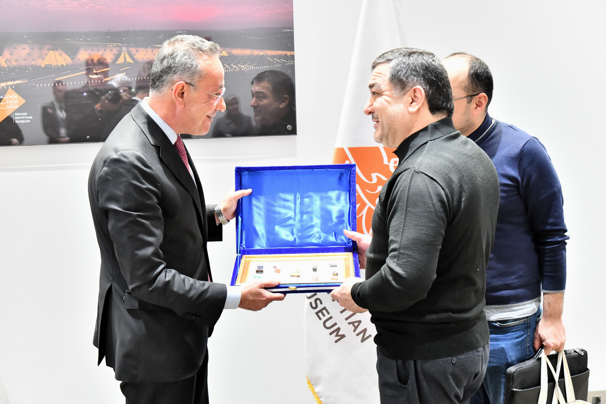 نائب وزير الخارجية الأمريكي ونظيره الطاجيكستاني