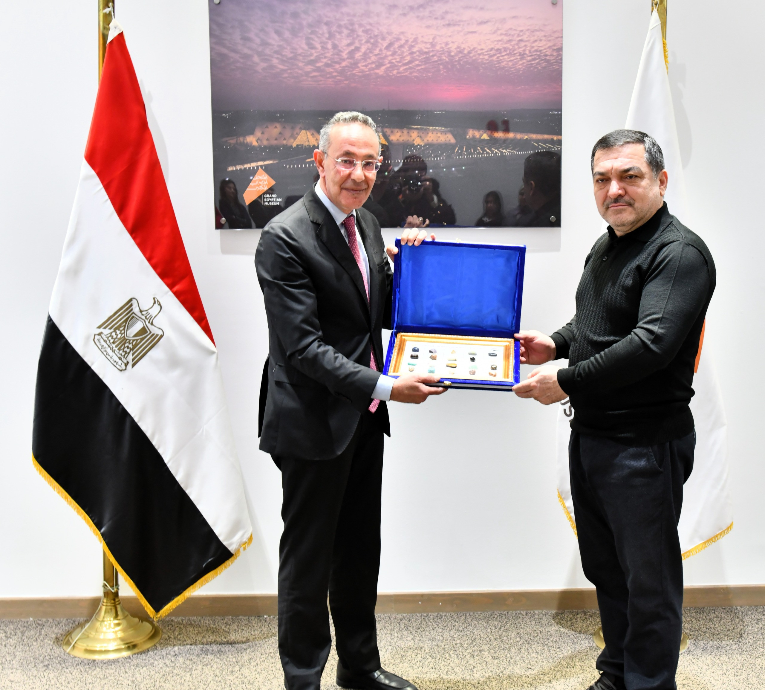 نائب وزير الخارجية الأمريكي ونظيره الطاجيكستاني