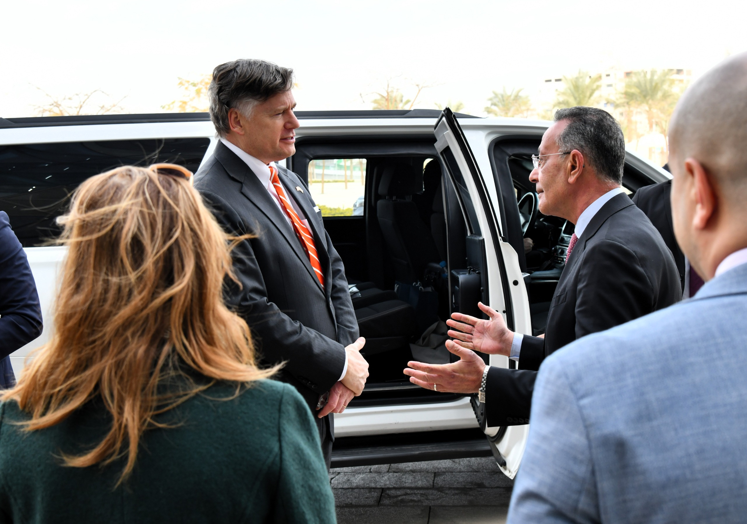 نائب وزير الخارجية الأمريكي ونظيره الطاجيكستاني