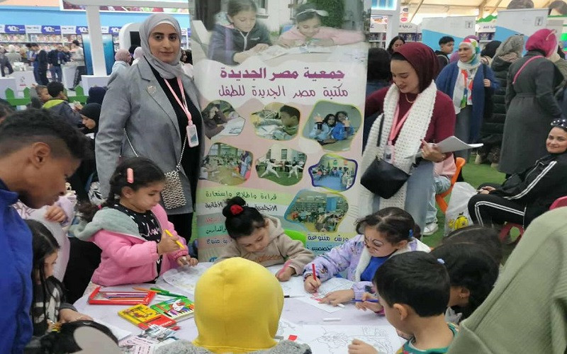 مملكة النحل تجذب رواد معرض الكتاب